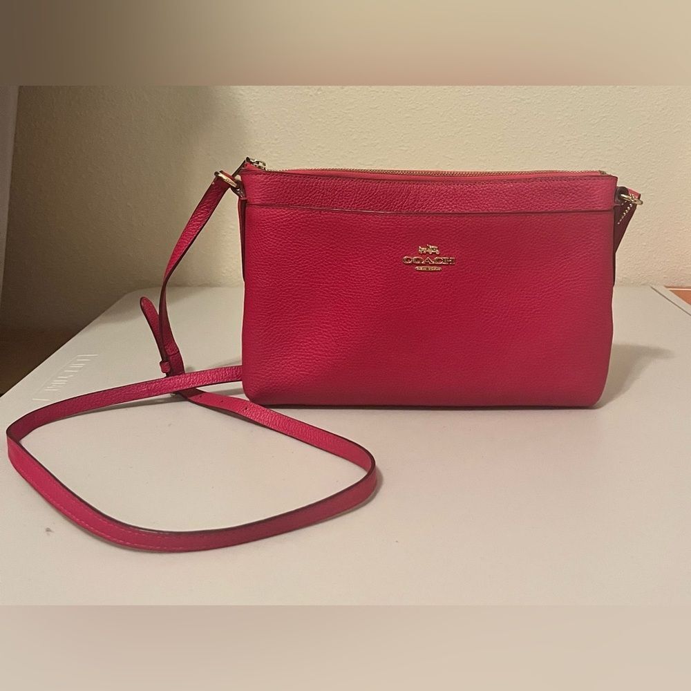 Coach crossgrain leather East West crossbody bag